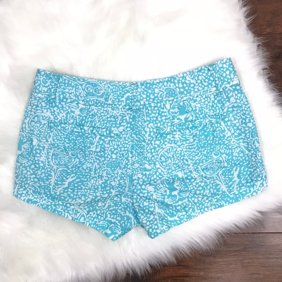Lilly Pulitzer Pants - Lilly Pulitzer Shorely Blue Ice Cake Walsh Short